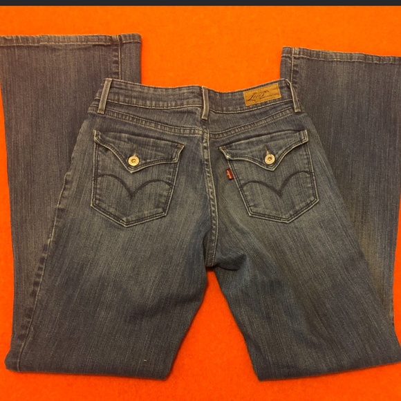 Vintage Levi’s bold curve classic bootcut jeans EUC - Picture 8 of 9